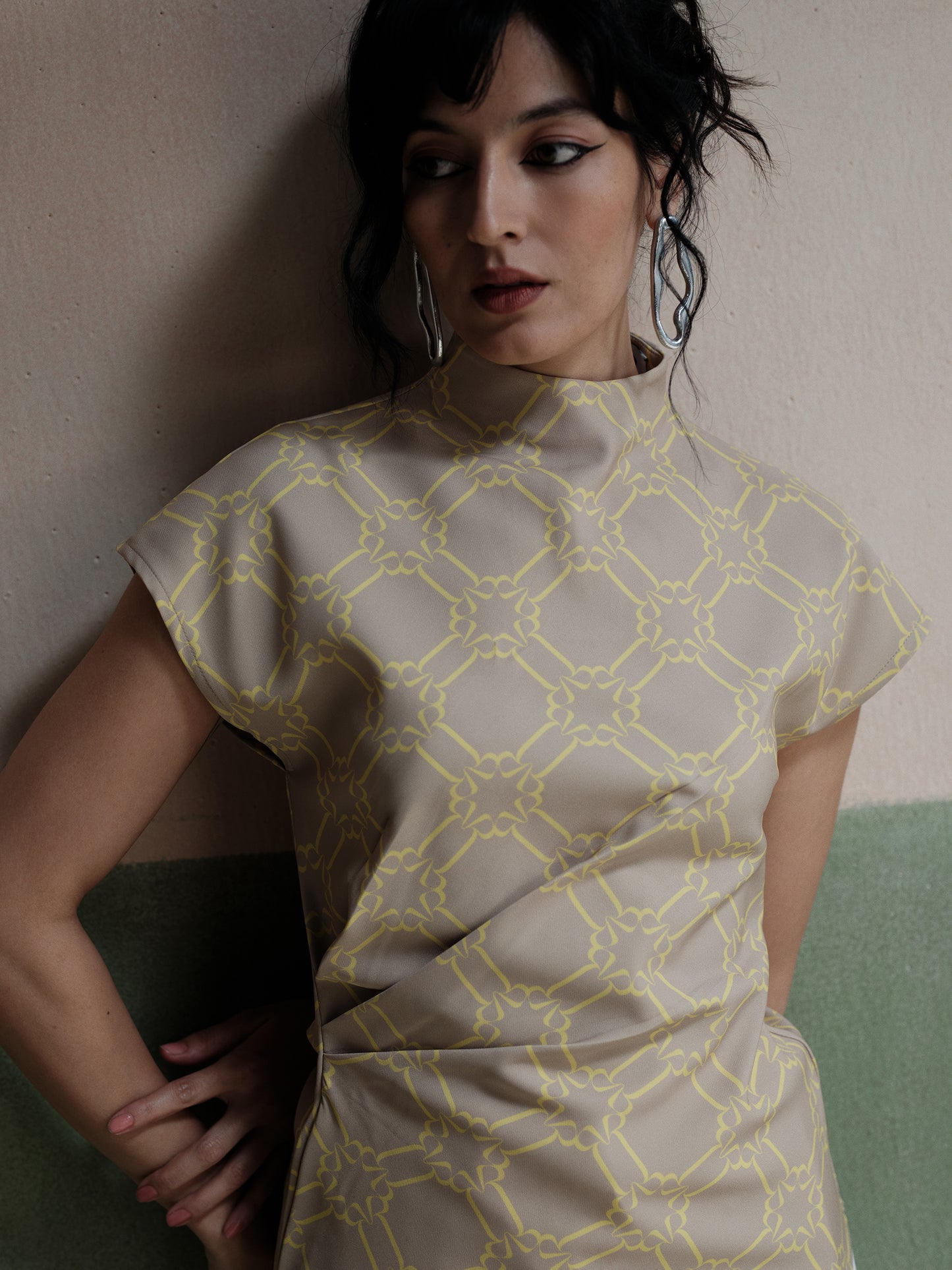 Elle Asymmetric Top