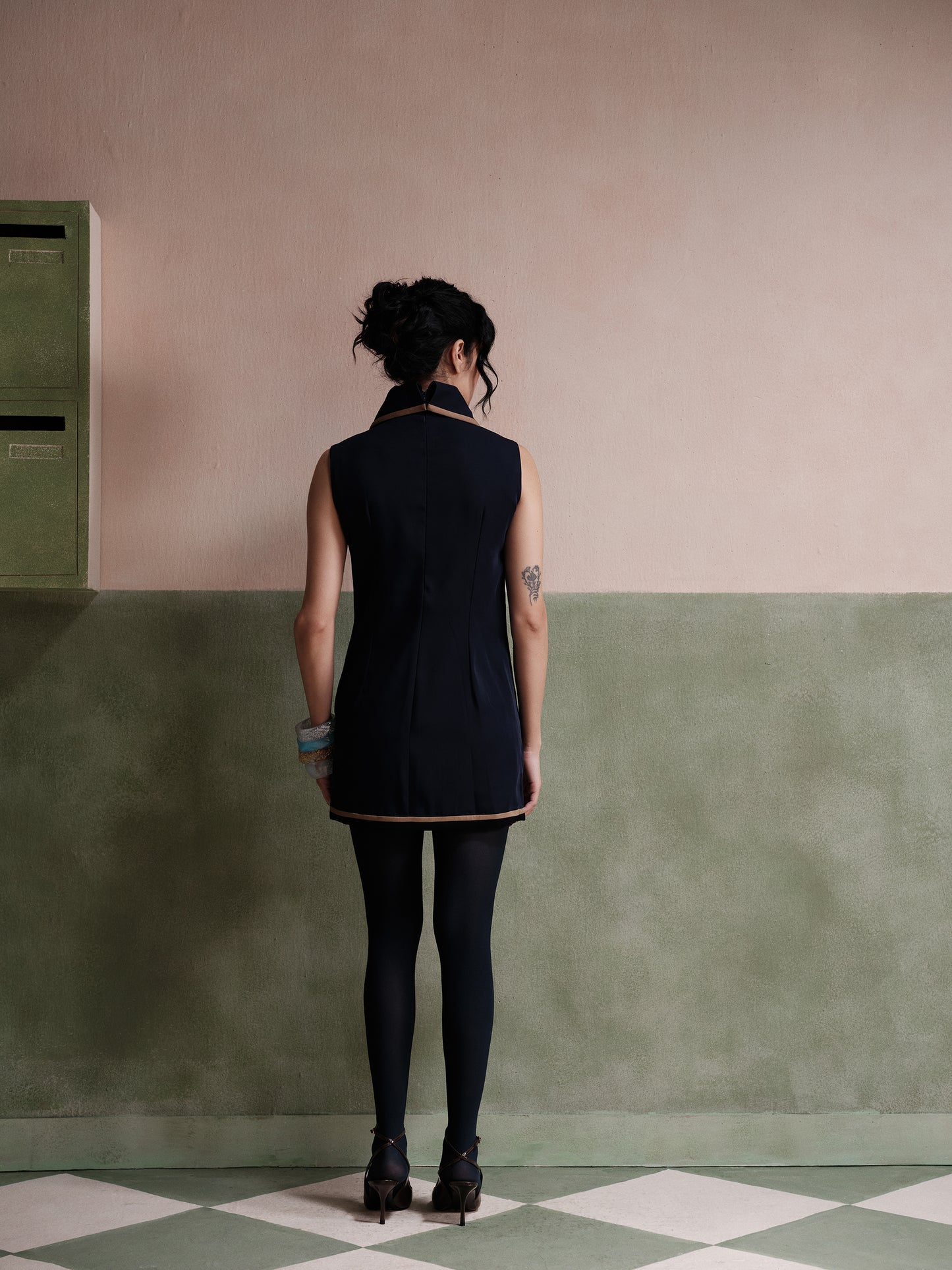 Ivy Detailed Shift Dress