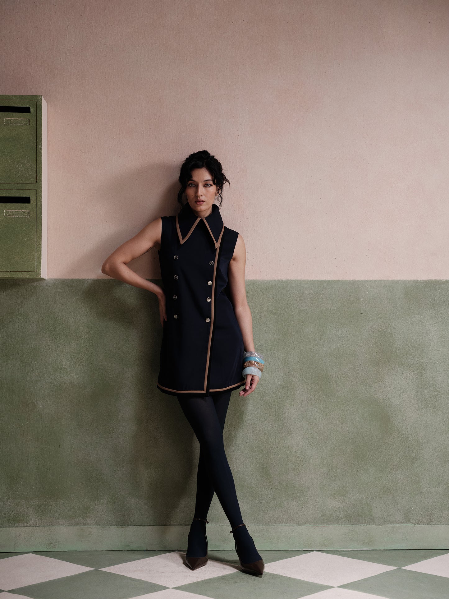 Ivy Detailed Shift Dress