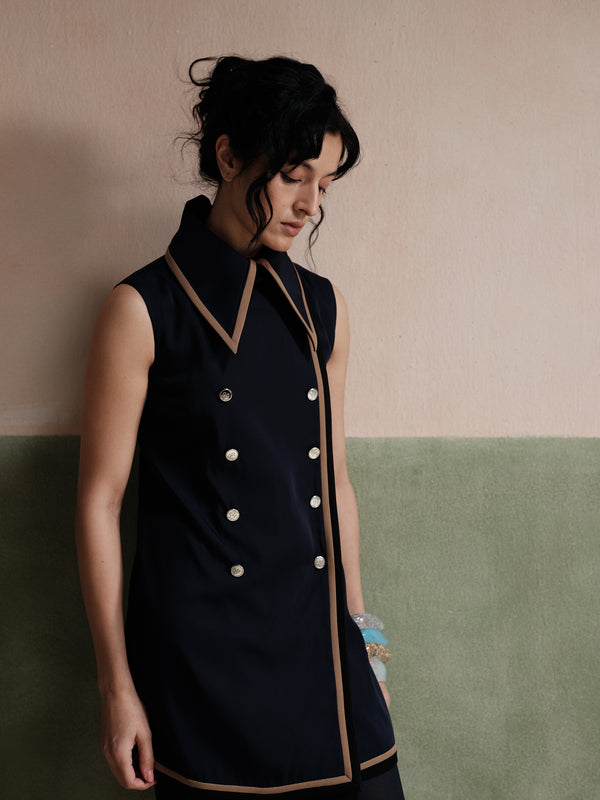 Ivy Detailed Shift Dress