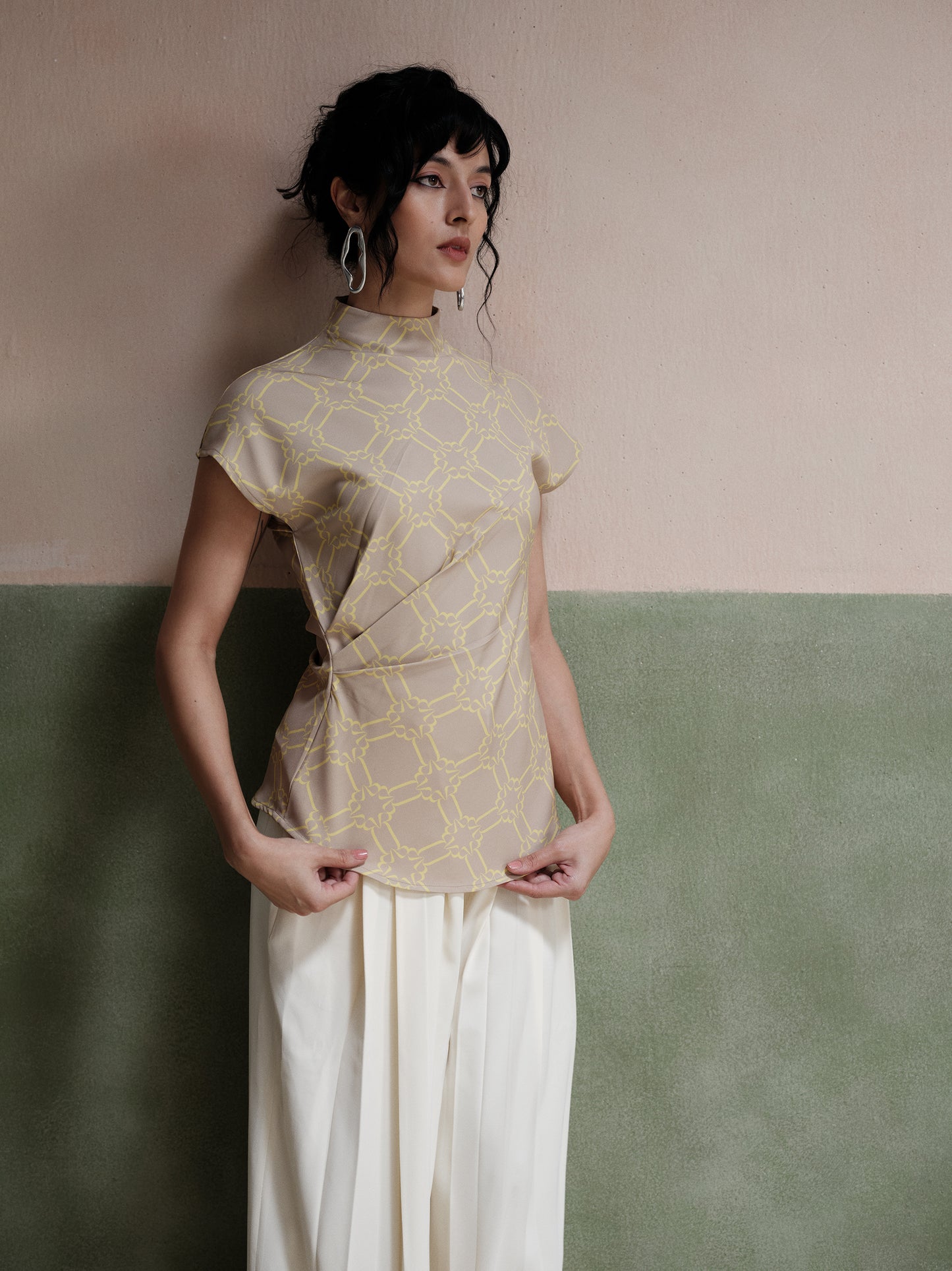 Elle Asymmetric Top