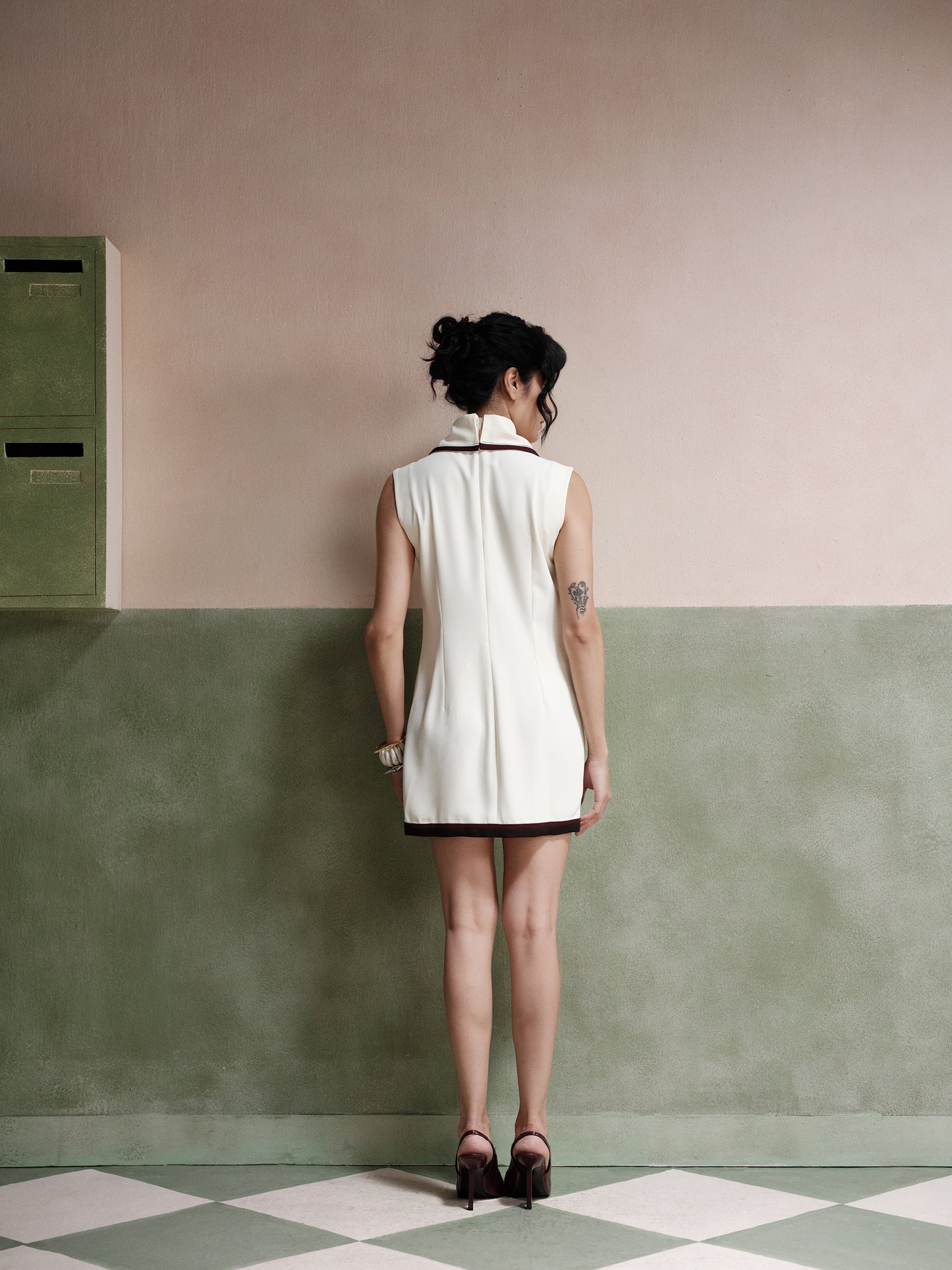 Ivy Detailed Shift Dress